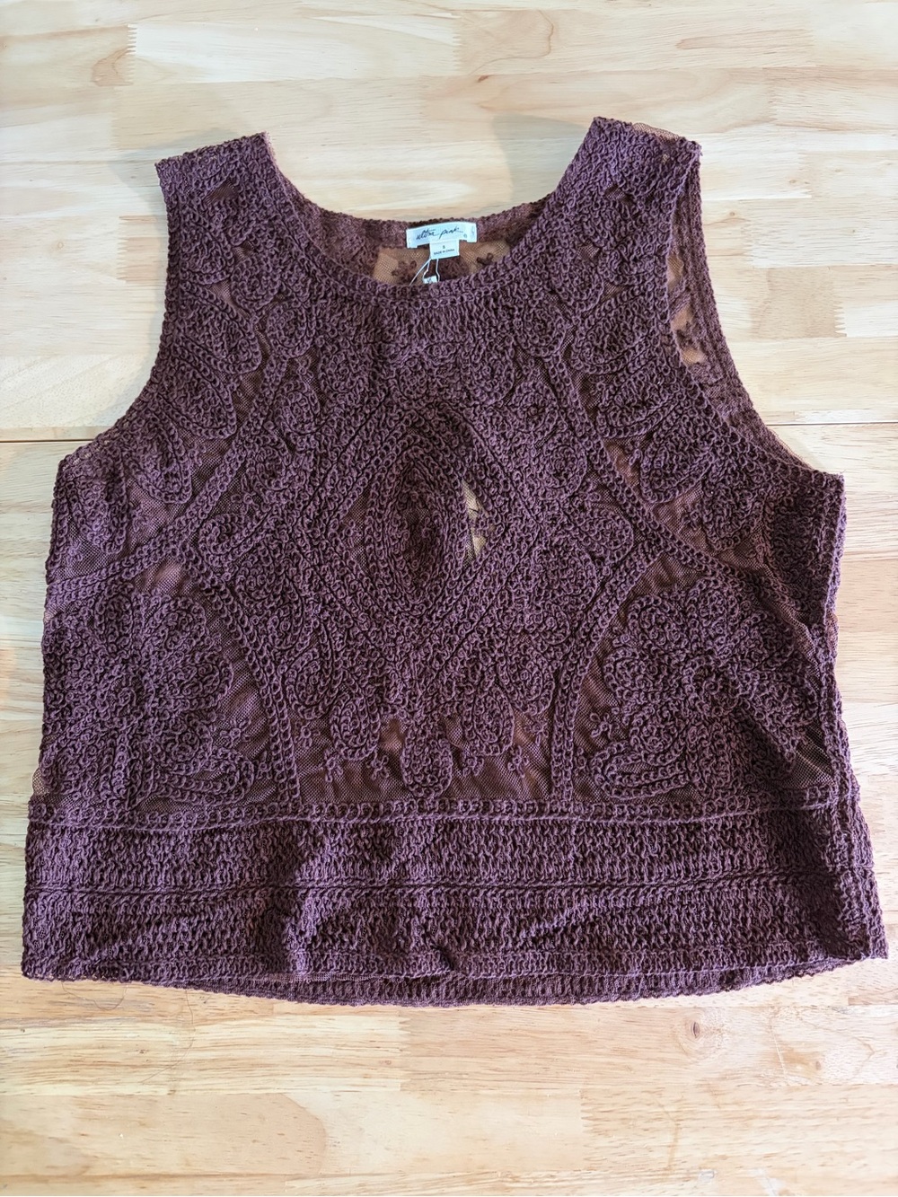 Ultra Pink Crochet Tank Top - Deep Brown
